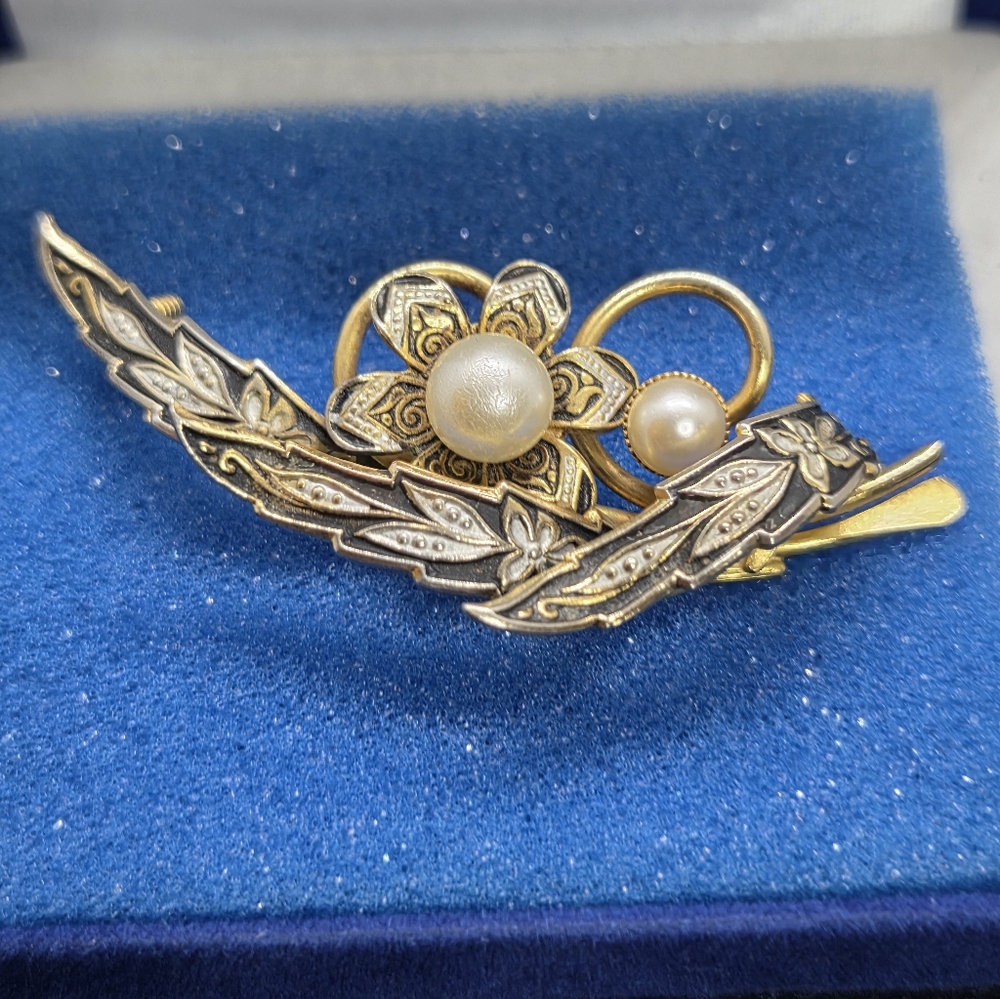 Damascene Flower with Pearl Center Vintage